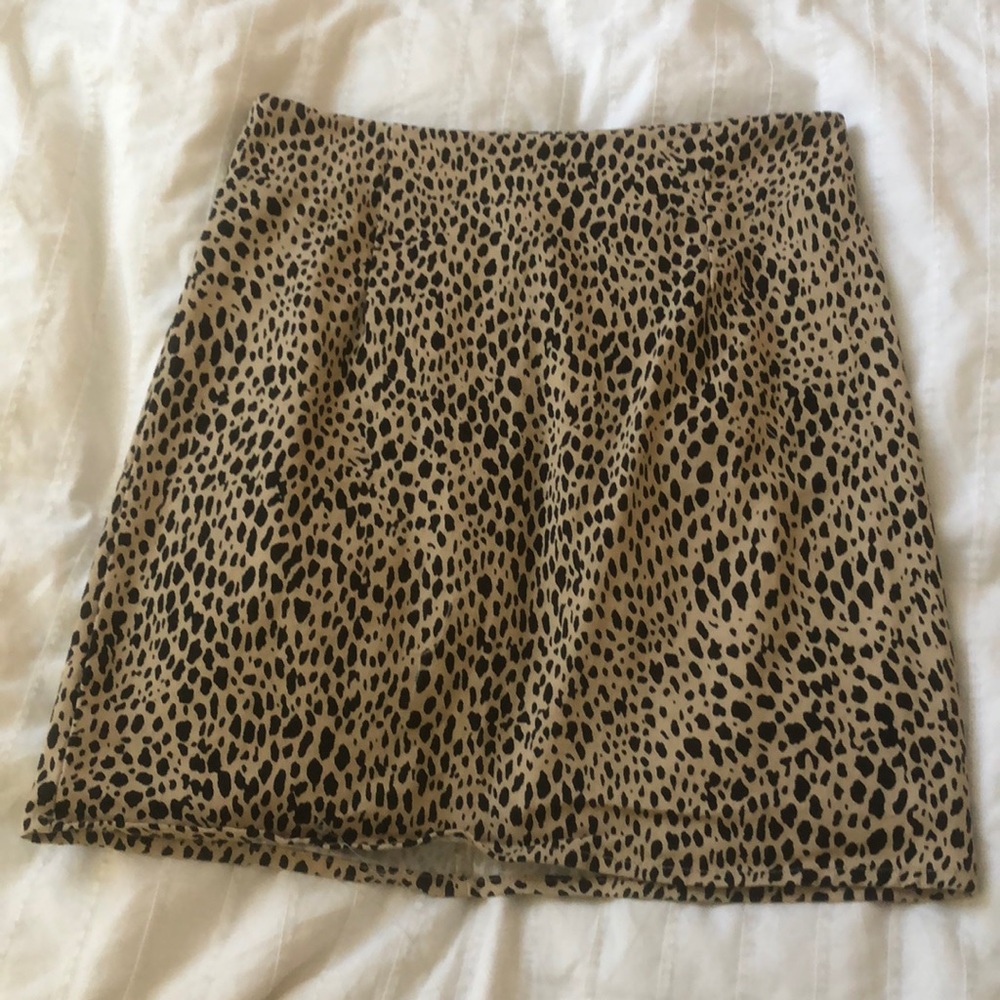 Leopard print high rise skirt